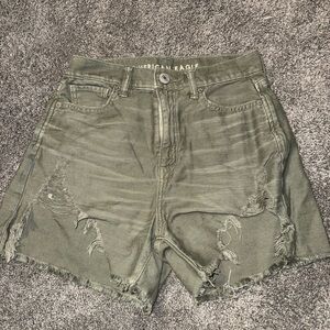 American Eagle highest rise mom Jean short Olive